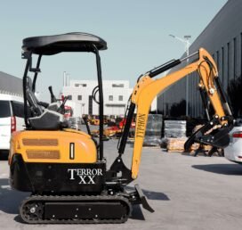 2025 4,000 lb TYPHON TERROR XX Mini Excavator Rubber Track with Kubota D902 Diesel Engine USA