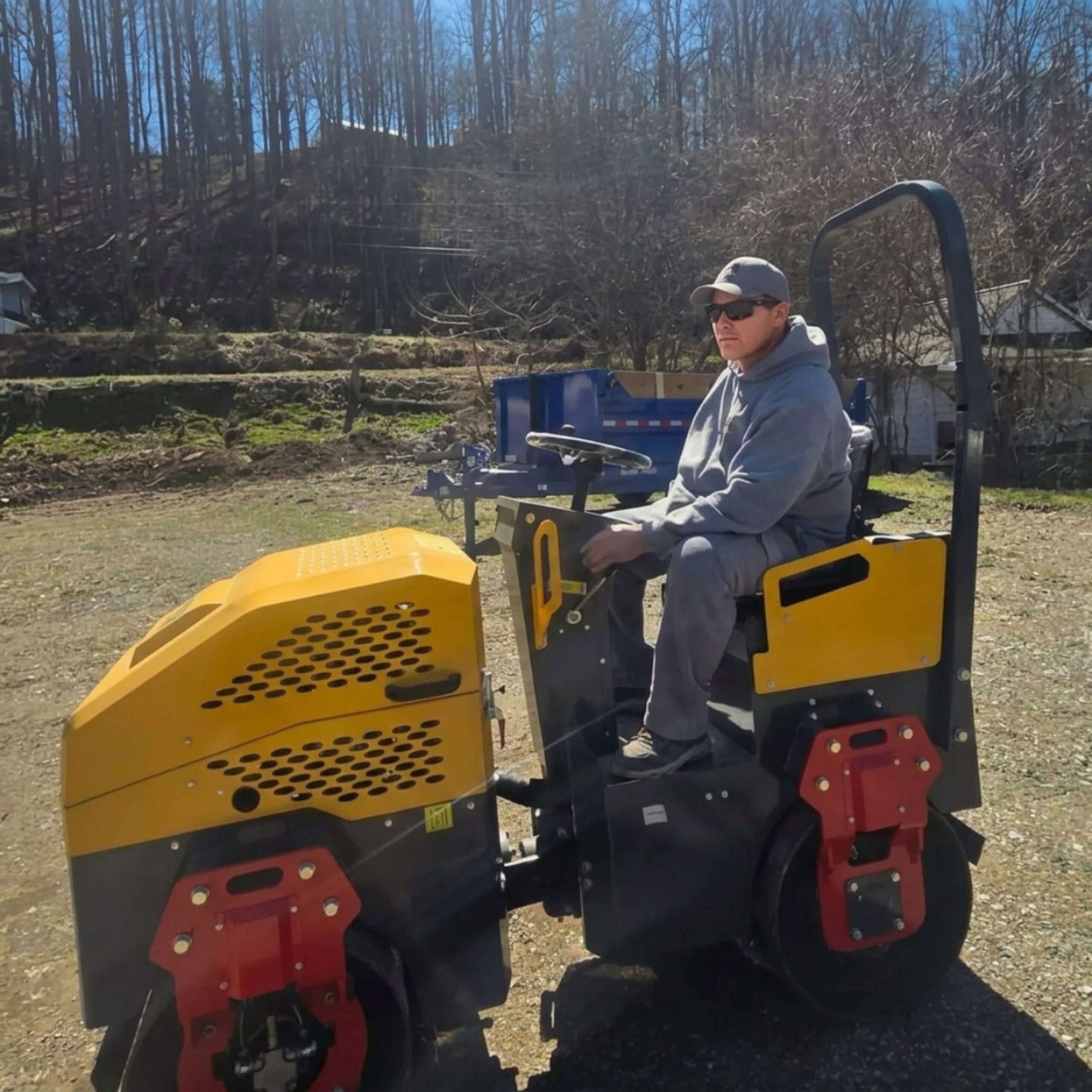 Mini road roller delivery